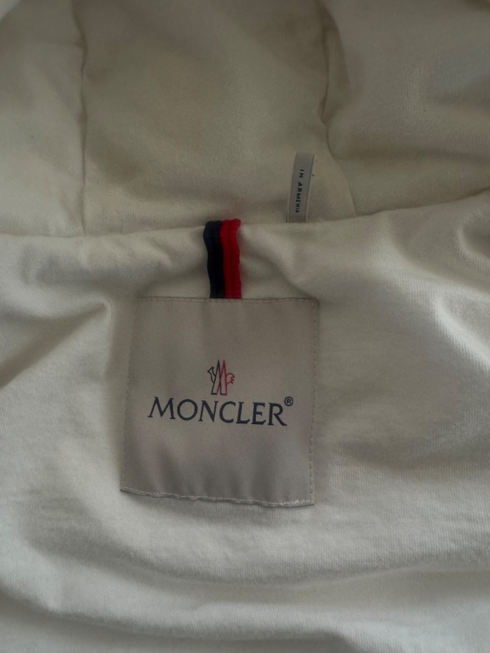 moncler - Picture 4 of 5